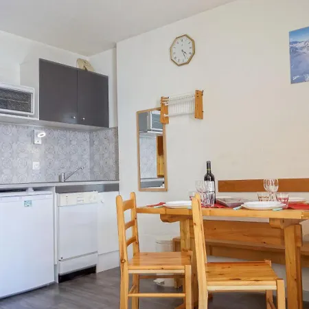 Appartement Plein Soleil - Val Claret-10 By Interhome *